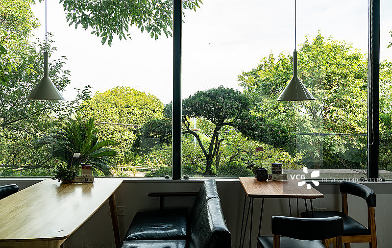 森林咖啡馆图片素材