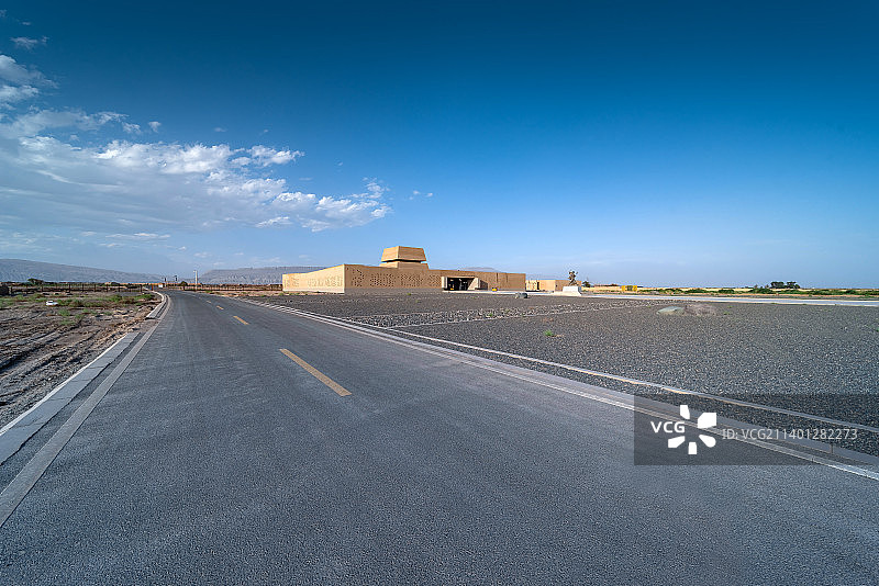 新疆吐鲁番高昌故城道路图片素材