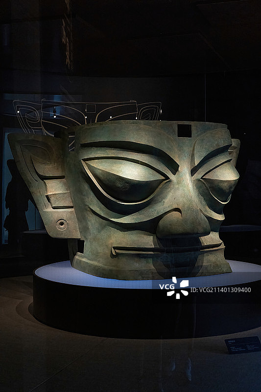 三星堆博物馆青铜面具图片素材