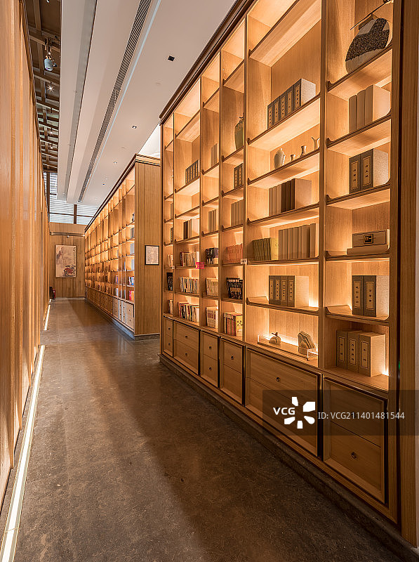 图书馆书架通道图片素材