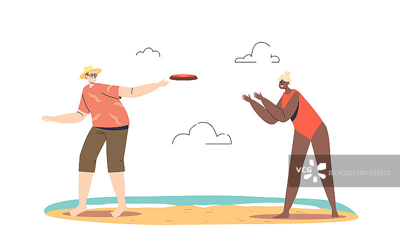 情侣在海滩上玩飞盘图片素材