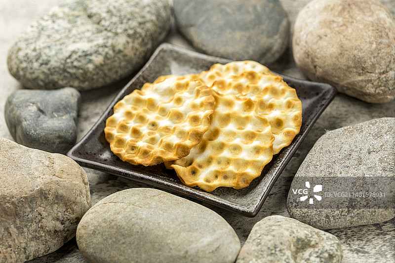 一盘山西传统名点石头饼石子饼特写图片素材