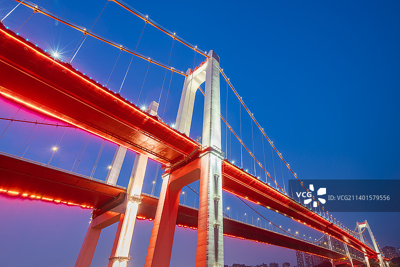 重庆鹅公岩大桥夜景图片素材