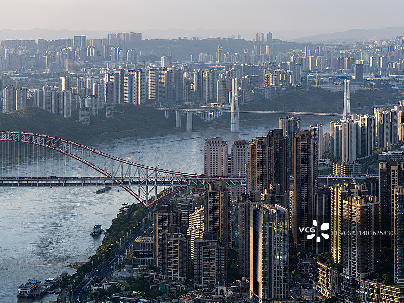 重庆市南滨路长嘉汇弹子石老街长焦镜头图片素材