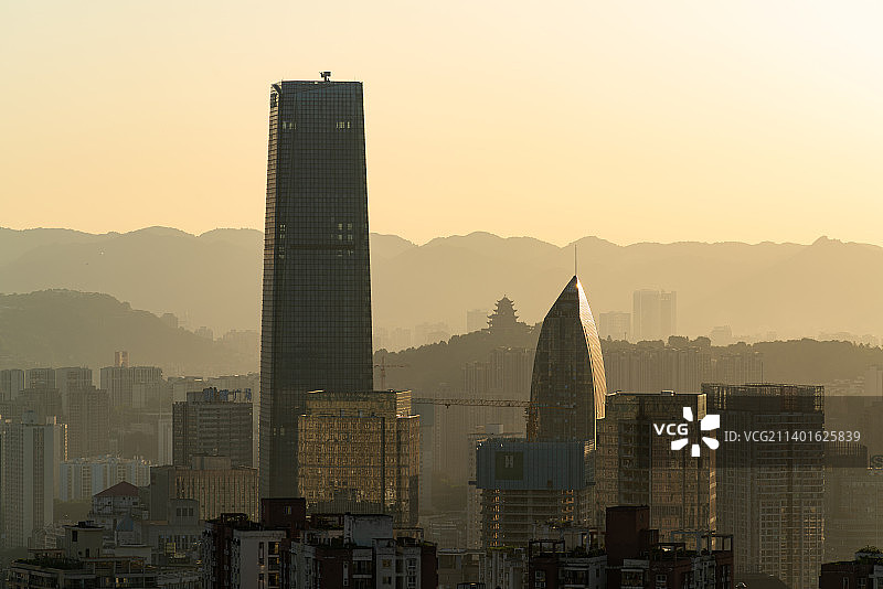重庆市江北区观音桥九街商业街道图片素材