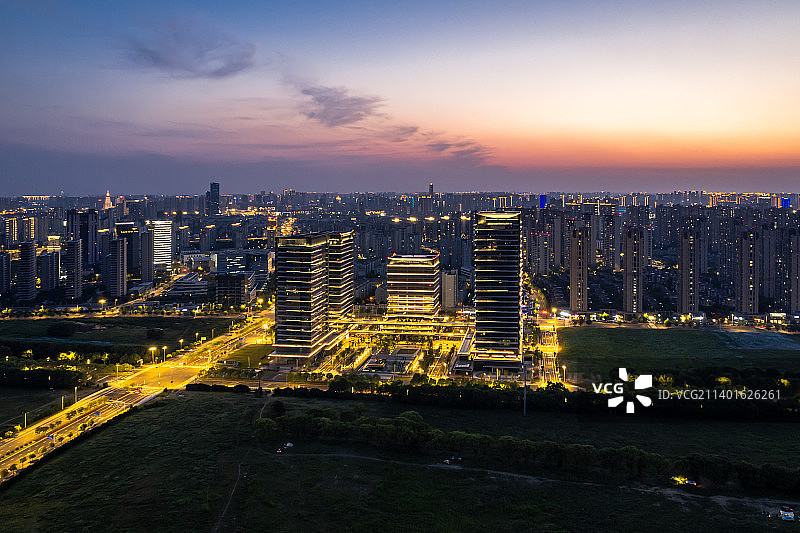 航拍江苏省常州金融商务广场夜景图片素材
