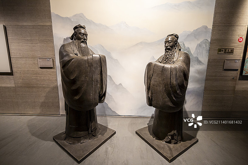 山东济宁孔子博物馆：问礼老子（孔子适周观礼，当面向老子请益，获知了更多上层礼仪制度和前朝故事）图片素材