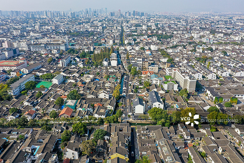 航拍江苏苏州平江历史文化街区 苏州平江路步行街图片素材