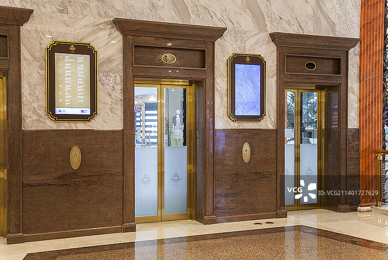 商场直达电梯图片素材