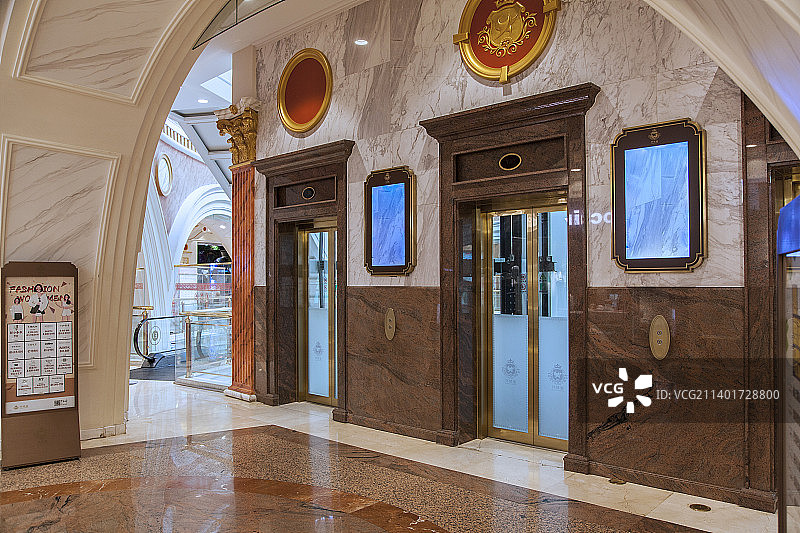 商场直达电梯图片素材