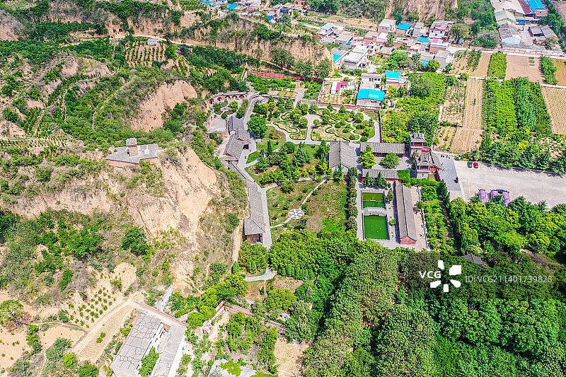 航拍河南郑州巩义石窟寺 大力山南麓巩县石窟群图片素材