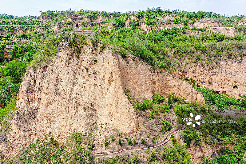 航拍河南郑州巩义石窟寺 大力山南麓巩县石窟群图片素材