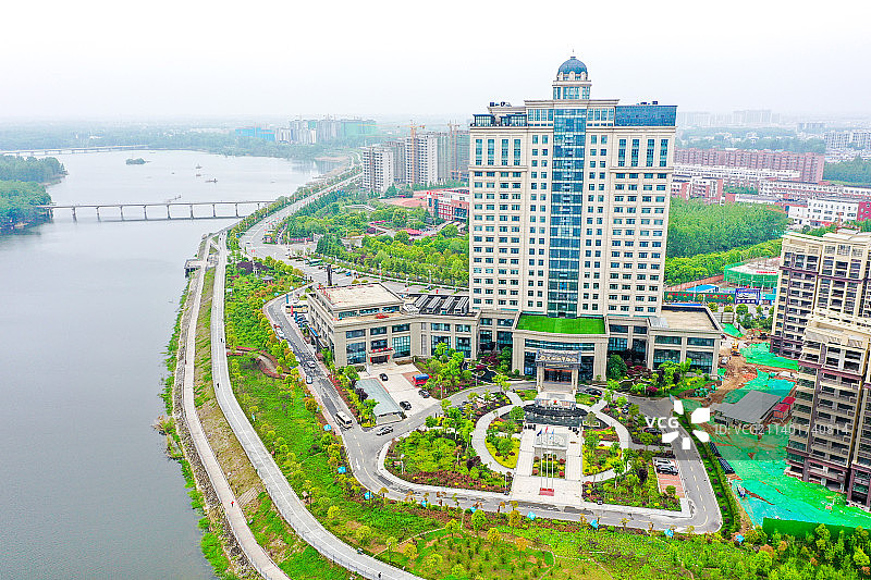 航拍河南省信阳市光山县 光州和平饭店图片素材