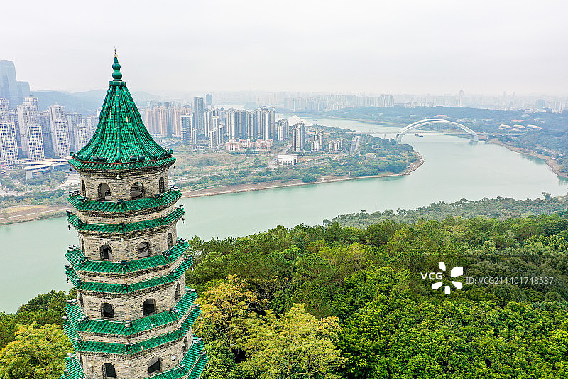 航拍广西南宁青秀山风景区 龙象塔 青山塔图片素材