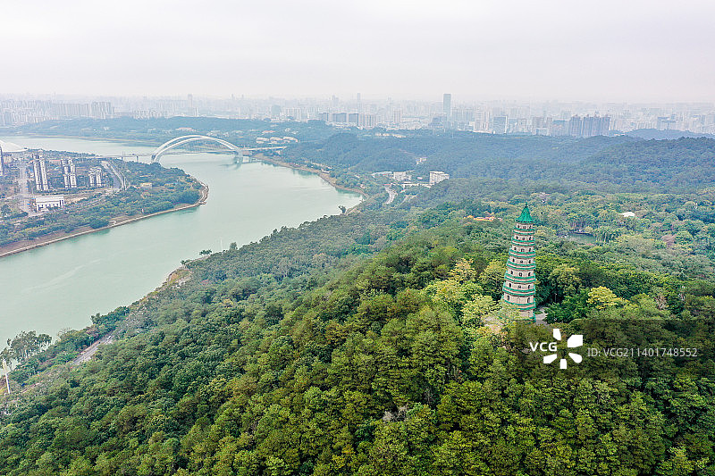 航拍广西南宁青秀山风景区 龙象塔 青山塔图片素材