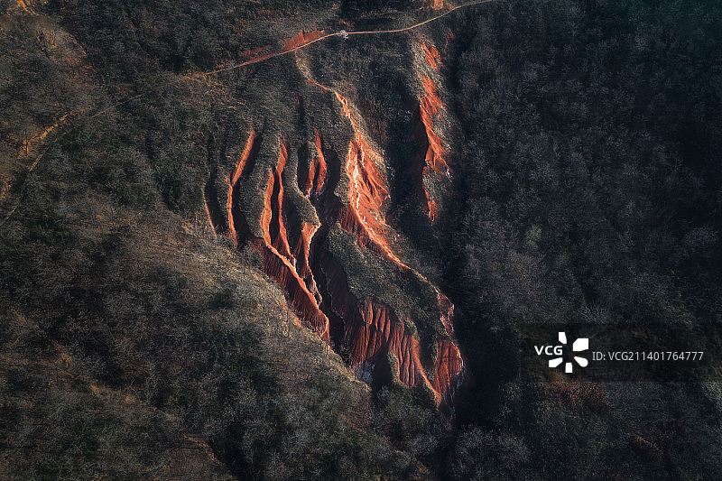 航拍西安临潼穆柯寨丹霞地貌图片素材