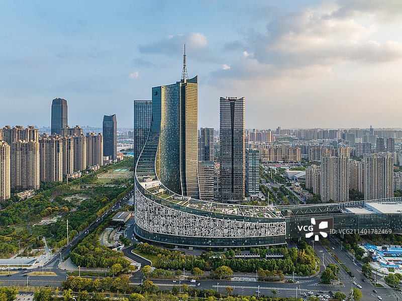 合肥天鹅湖地标建筑城市风光全景图片素材