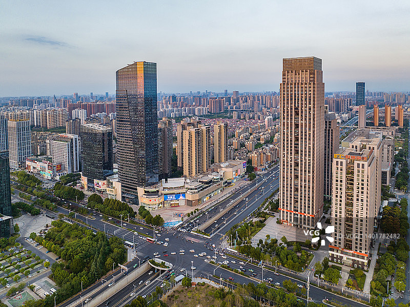 合肥天鹅湖地标建筑城市风光全景图片素材