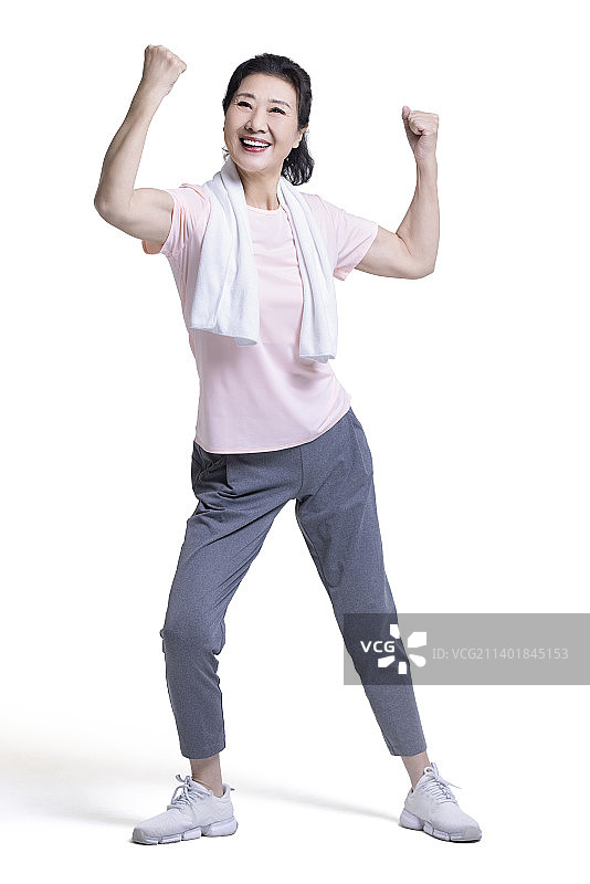 快乐的老年女子锻炼身体图片素材