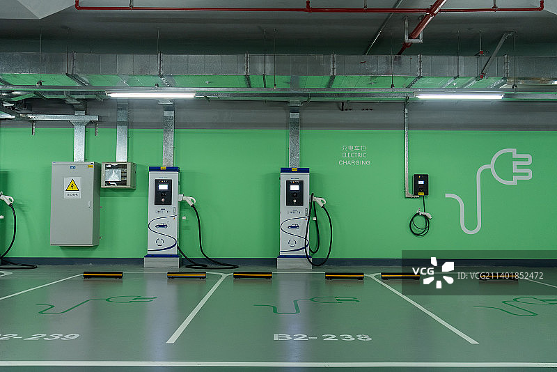 广州,商场,新能源,充电桩,绿色能源,停车场,室内,汽车广告背景图,人造空间,地面,停车,地下的图片素材