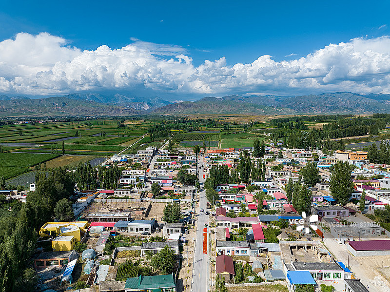 航拍新疆霍城县风光图片素材