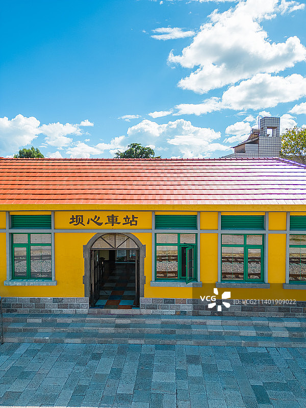 云南省红河州石屏县坝心火车站建筑图片素材