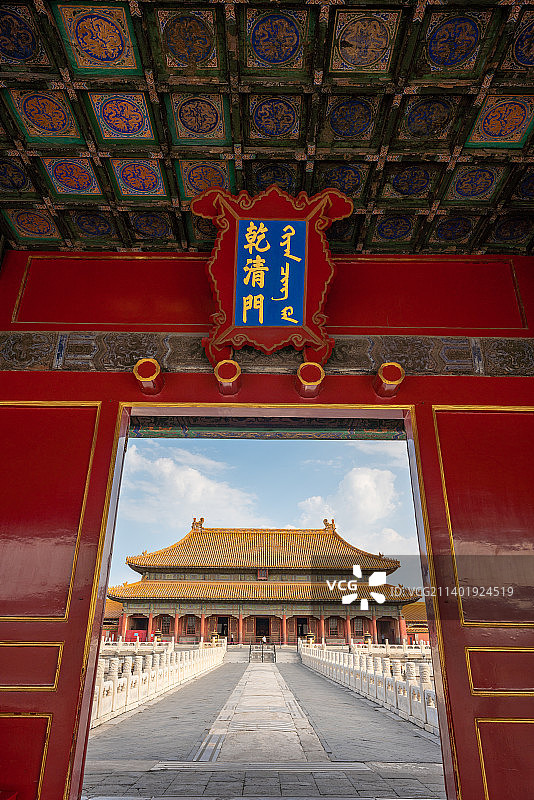 秋天清晨无人的故宫紫禁城乾清宫和乾清门图片素材