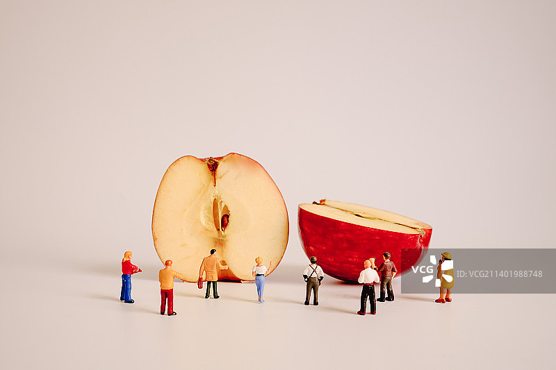 微缩创意 我们的苹果 健康 生活方式 水果 果实图片素材