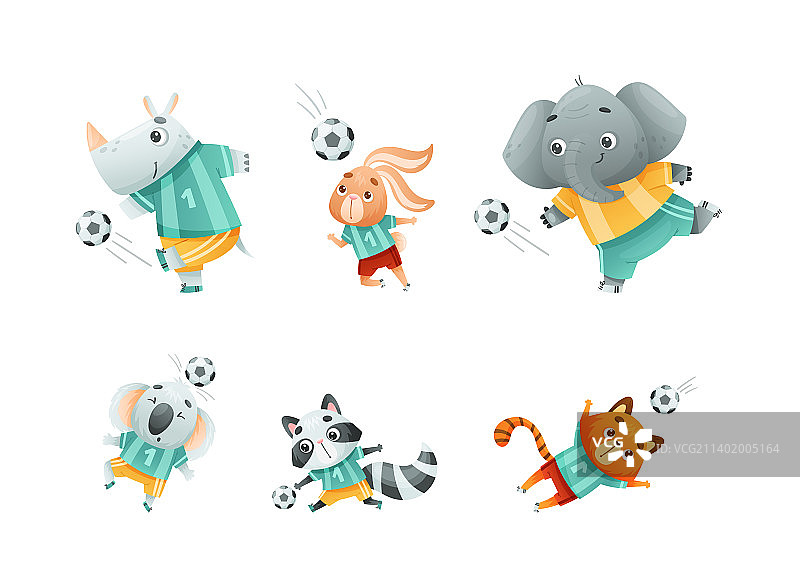 穿着球衣的野生动物角色踢足球图片素材