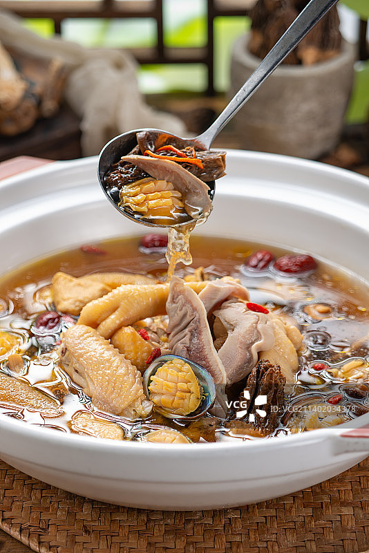 猪肚鸡煲图片素材