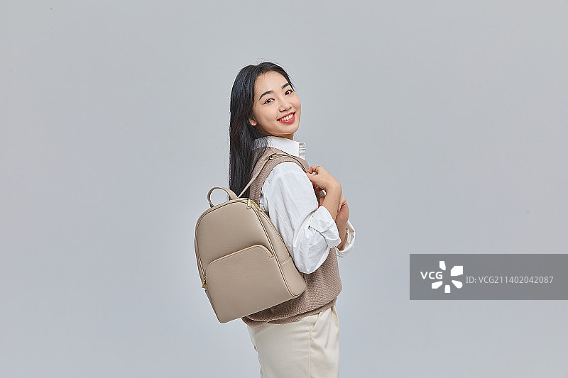 微笑的女大学生图片素材