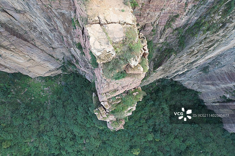 航拍太行山悬崖图片素材