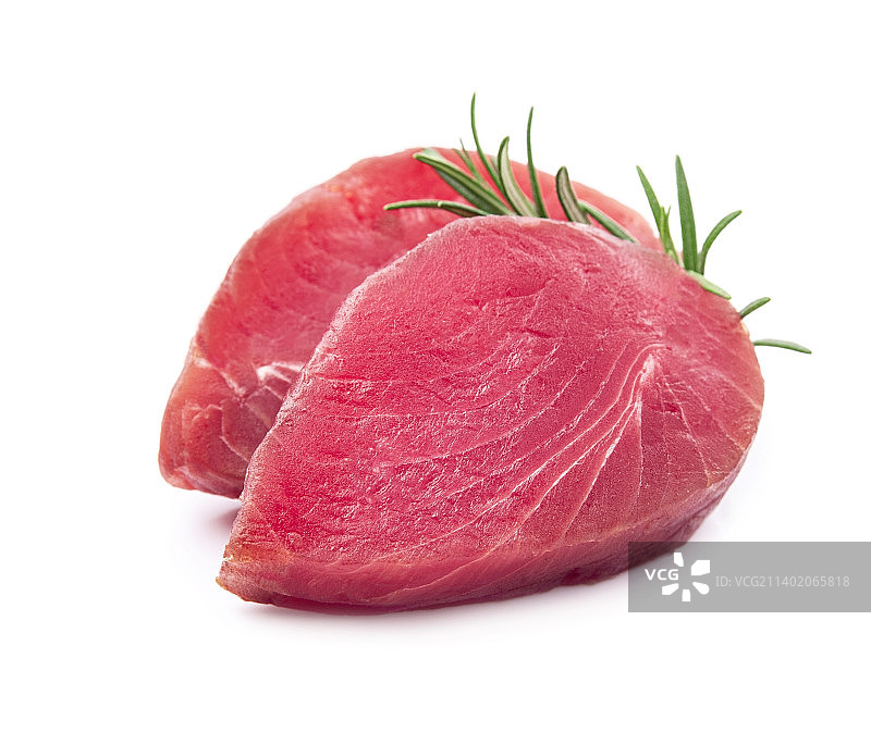 白色背景上的肉类特写图片素材