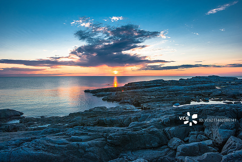 加拿大纽芬兰和拉布拉多日落海景图片素材