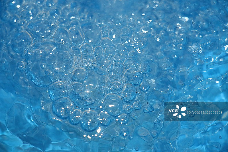 水中的气泡全景拍摄，班达亚齐，印度尼西亚图片素材