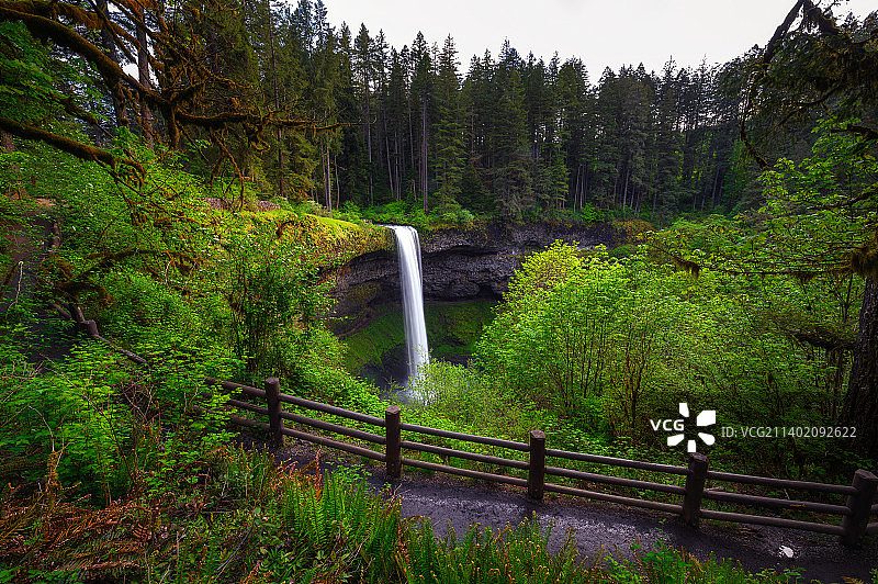 俄勒冈州银瀑州立公园的南瀑布图片素材