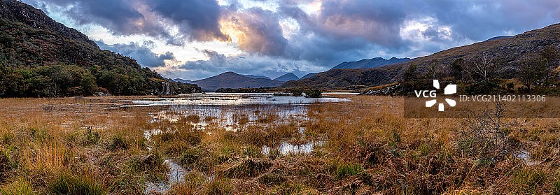 爱尔兰马克罗斯湖光山色全景图片素材
