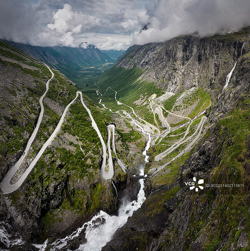 挪威老精灵之路山脉风光图片素材