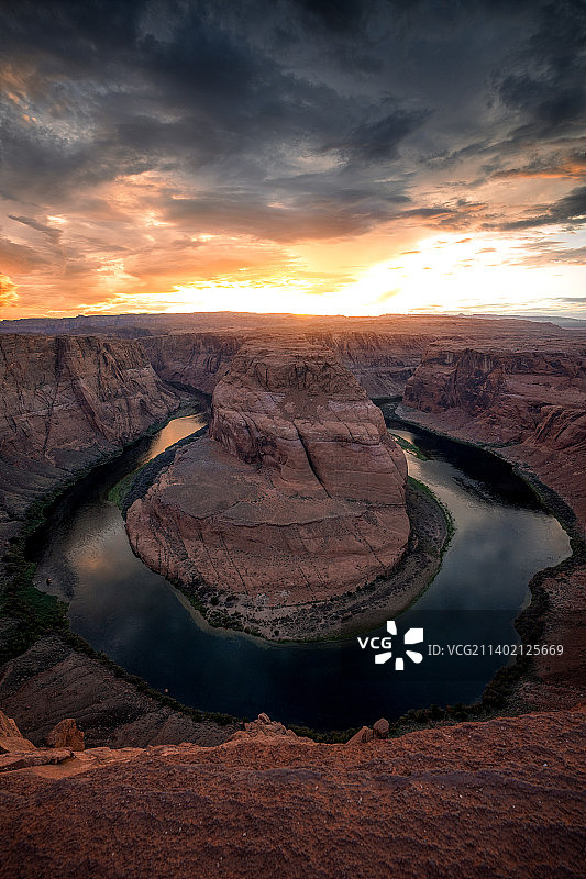 美国亚利桑那州马蹄湾日落景观图片素材