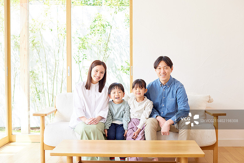 日式全家福图片素材