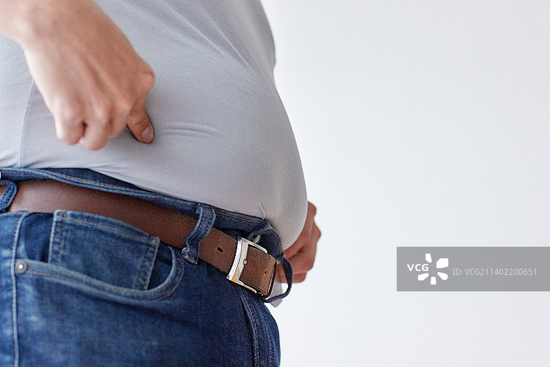 超重的日本男人图片素材