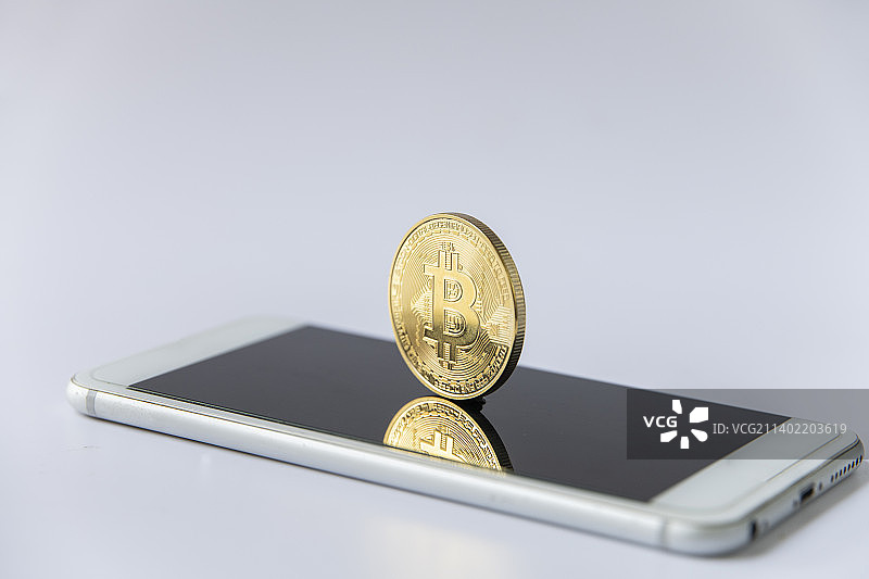 比特币和手机图片素材