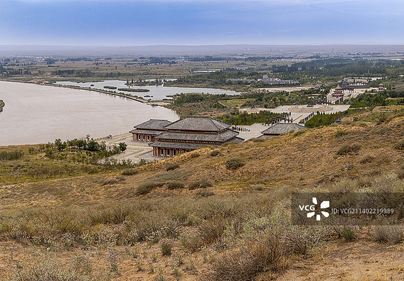 宁夏吴忠市青铜峡金沙湾旅游区---山下秋色图片素材