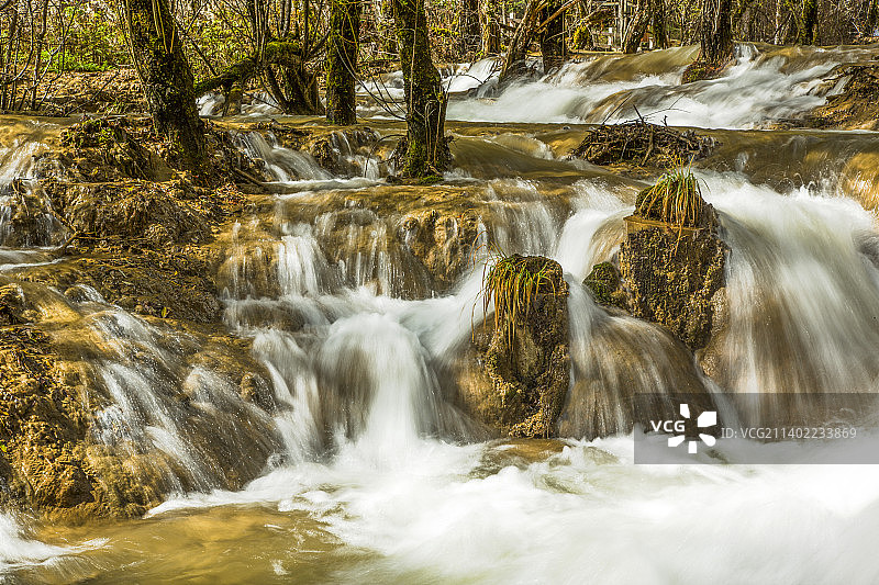松潘牟尼沟水韵图片素材