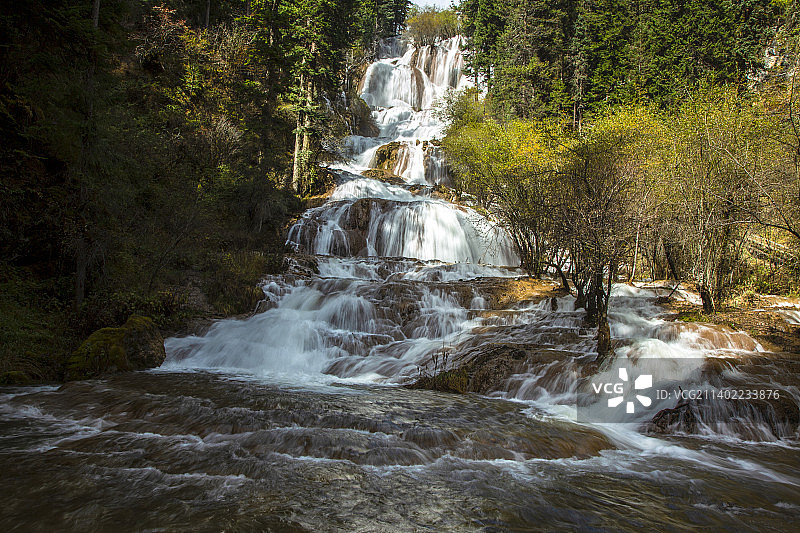 松潘牟尼沟水韵图片素材