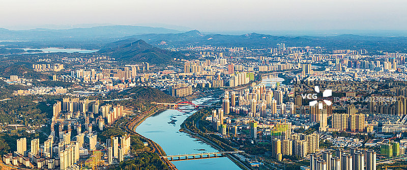 河南信阳浉河城市天际线日出全景航拍俯瞰图片素材