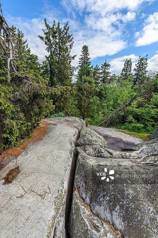 芬兰利埃克萨科利岩石景观图片素材