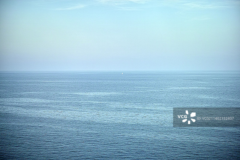 迷失在浩瀚的海洋中图片素材