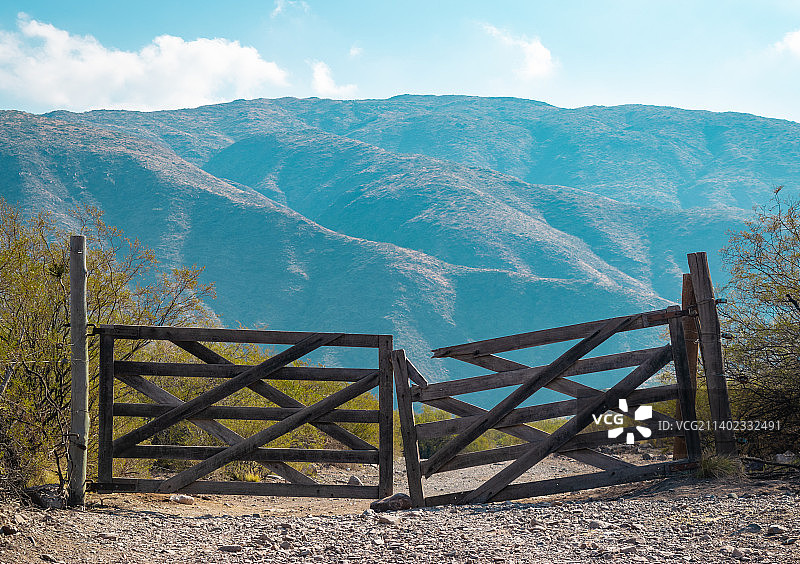 阿根廷门多萨省壮丽山景图片素材