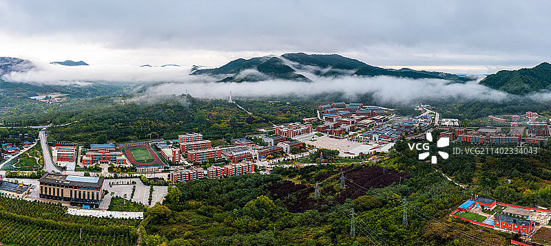 照金镇全景图片素材